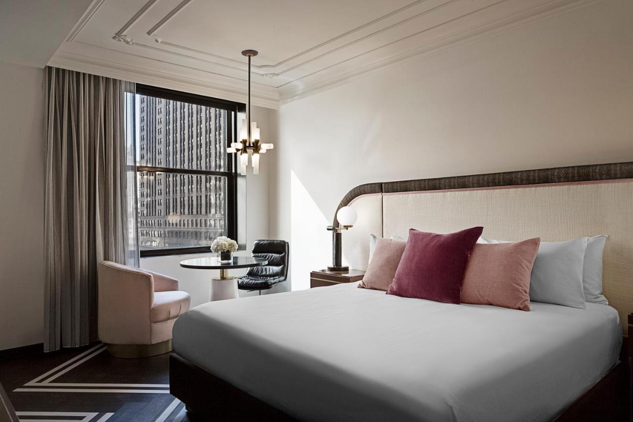 Pendry Chicago Hotel Room photo